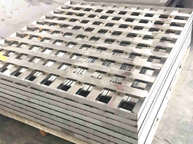 Grid Reaction Device