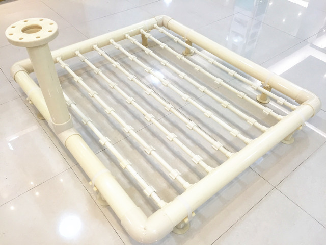 Single-hole membrane aerator