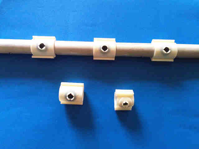 Single-hole membrane aerator