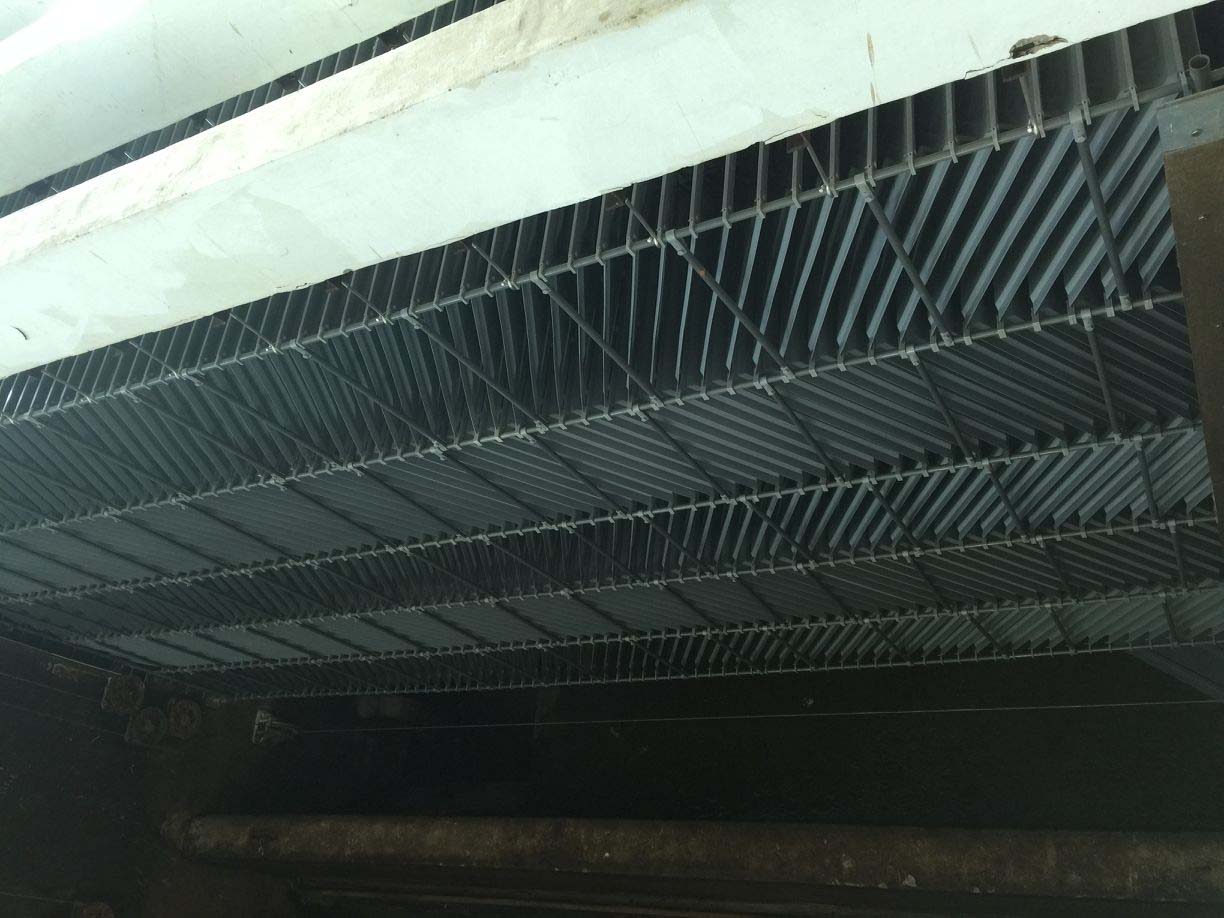 WT - New Type of Lateral Flow Inclined Plate